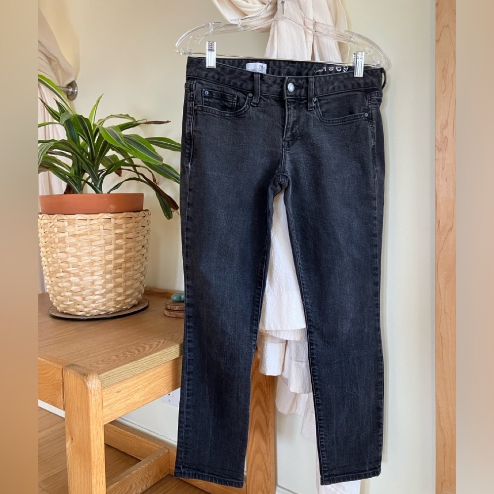 Gap denim skinny jeans 28 petite